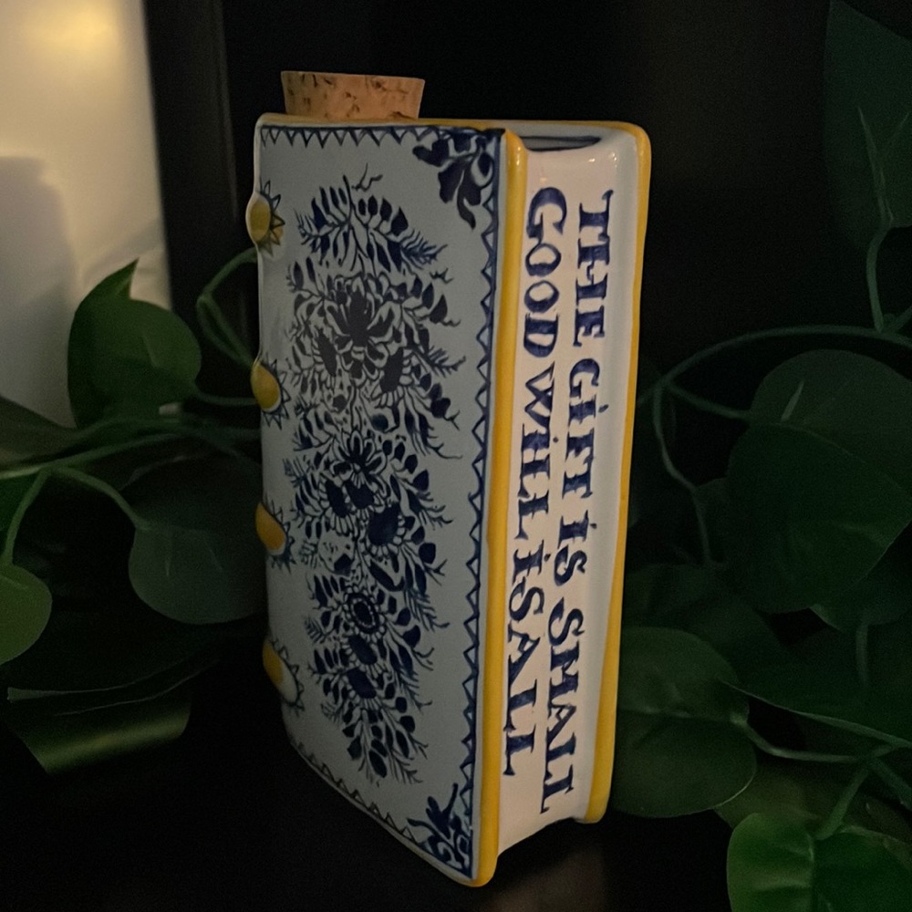 Metropolitan Museum of Art Book Flask with Cork!